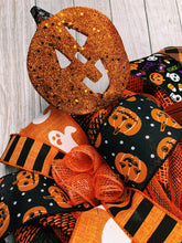 Load image into Gallery viewer, Halloween Pumpkin wreath
