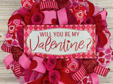 Load image into Gallery viewer, Be my valentine wreath
