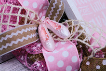 Load image into Gallery viewer, Babygirl Wreath
