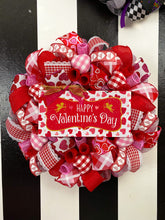 Load image into Gallery viewer, Valentine’s Day wreath
